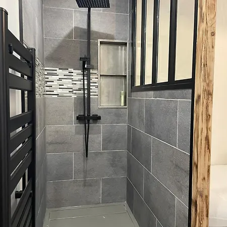 Cosy Centre Apartment